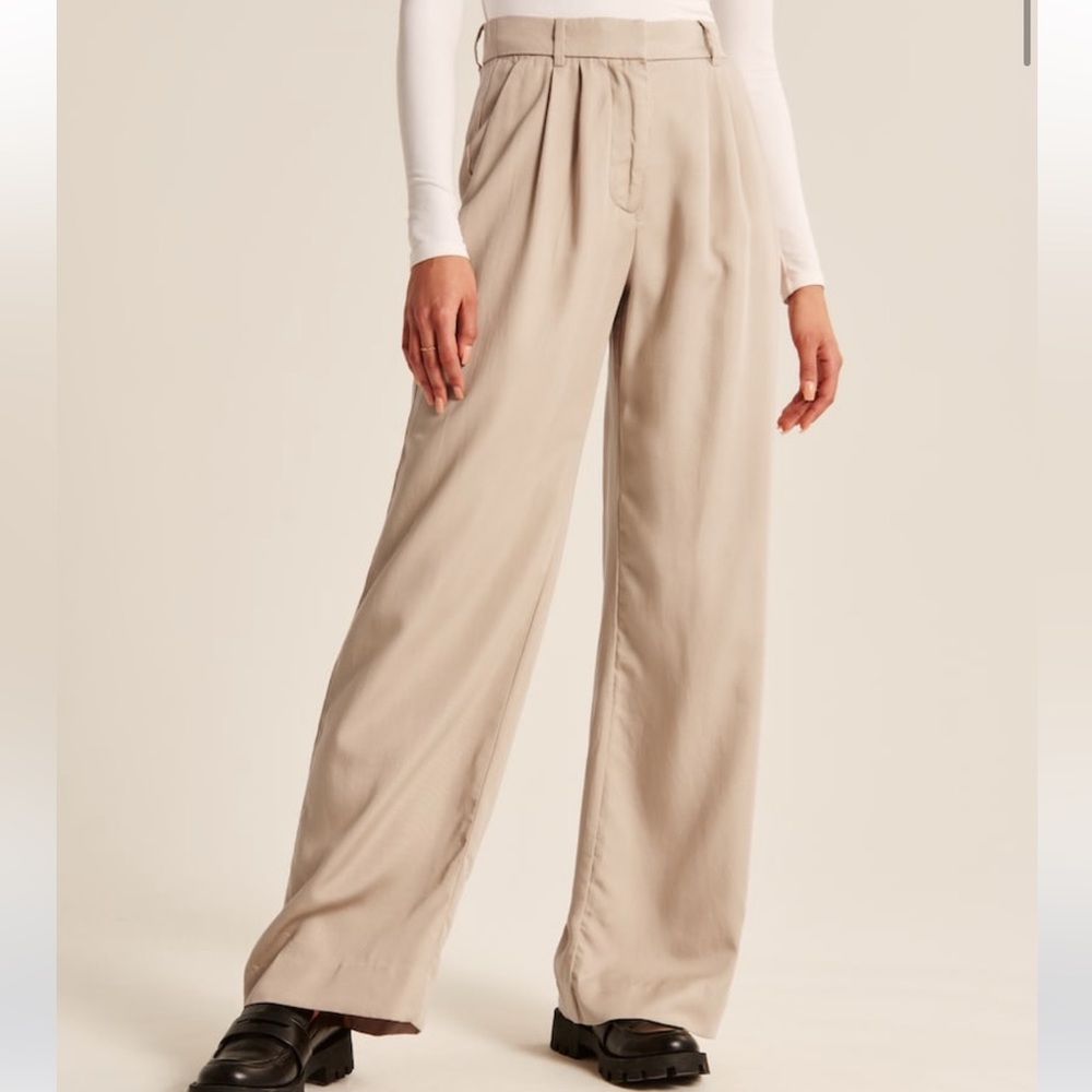 Abercrombie and Fitch Wide Leg Tailored Pants